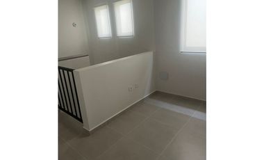 Casa en venta Dominio Cumbres Ferrara Residencial