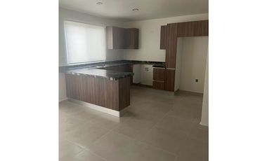 Casa en venta Dominio Cumbres Ferrara Residencial
