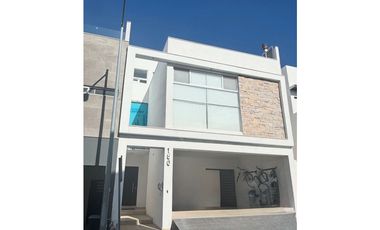Casa en venta cumbres Elite Premier