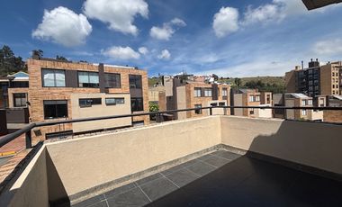 Arriendo - Hermosa casa campestre en La Calera