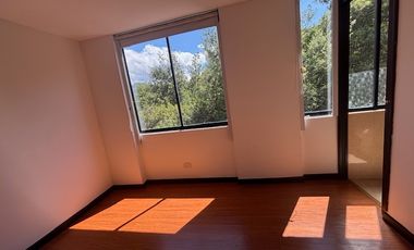 Arriendo - Hermosa casa campestre en La Calera