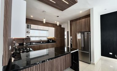 Casa en venta en  Carretera Nacional Alya Residencial