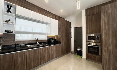 Casa en venta en  Carretera Nacional Alya Residencial