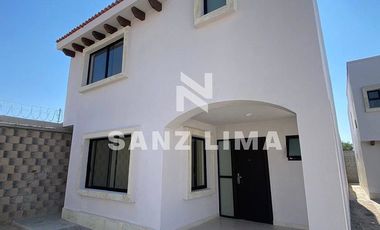 Quintas Campo Real: Casa nueva, moderna, y funcional.