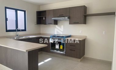 Quintas Campo Real: Casa nueva, moderna, y funcional.