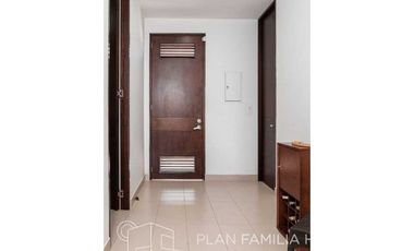 Casa en cota, club house, esquinera, zona verde, Serrato