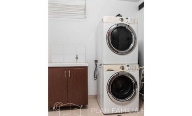 Casa en cota, club house, esquinera, zona verde, Serrato