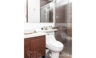 Casa en cota, club house, esquinera, zona verde, Serrato