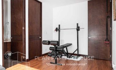 Casa en cota, club house, esquinera, zona verde, Serrato