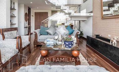 Casa en cota, club house, esquinera, zona verde, Serrato