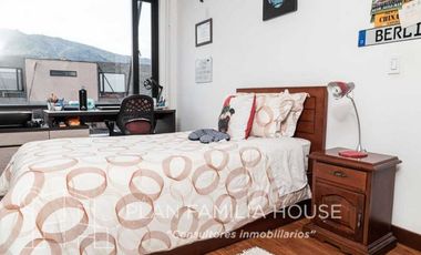 Casa en cota, club house, esquinera, zona verde, Serrato