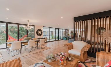 Venta Casa en Alto de las Palmas Envigado