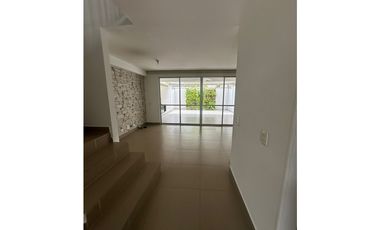 VENTA DE CASA EN CIUDAD COUNTRY JAMUND VALLE