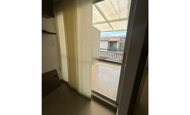 VENTA DE CASA EN CIUDAD COUNTRY JAMUND VALLE