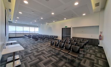 Arriendo Oficina Piso completo en North Point Torre E de 1048 m²