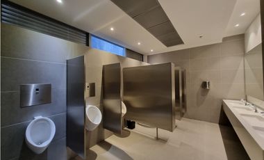 Arriendo Oficina Piso completo en North Point Torre E de 1048 m²