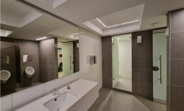 Arriendo Oficina Piso completo en North Point Torre E de 1048 m²