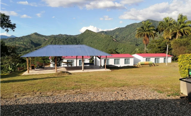 GIA 349 VENTA DE FINCA HOTEL EN LA MESA CUNDINAMARCA