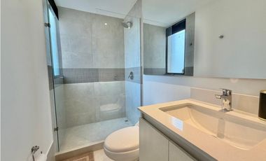 Apartamento para la renta amoblada en el Poblado, loma Televid piso 23