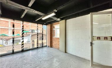 Edificio para inversión en venta, Envigado, cerca al parque san josé