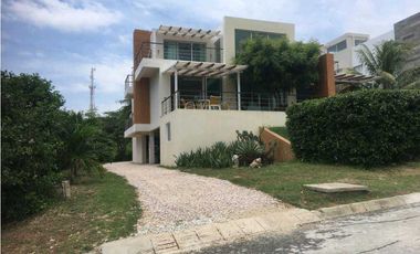 SE ARRIENDA CASA SECTOR -PRADOMAR PUERTO COLOMBIA