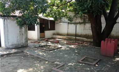 SE VENDE AMPLIA CASA EN EL BARRIO JARDIN, SANTA MARTA