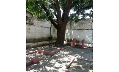 SE VENDE AMPLIA CASA EN EL BARRIO JARDIN, SANTA MARTA