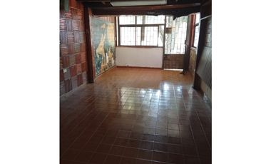 SE VENDE AMPLIA CASA EN EL BARRIO JARDIN, SANTA MARTA