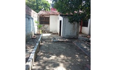 SE VENDE AMPLIA CASA EN EL BARRIO JARDIN, SANTA MARTA