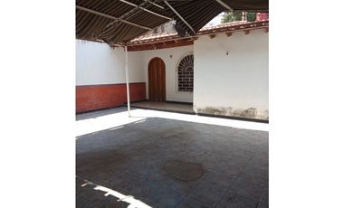 SE VENDE AMPLIA CASA EN EL BARRIO JARDIN, SANTA MARTA