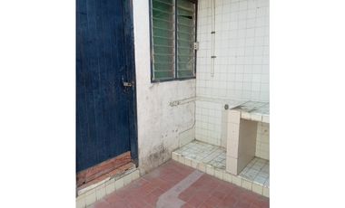 SE VENDE AMPLIA CASA EN EL BARRIO JARDIN, SANTA MARTA