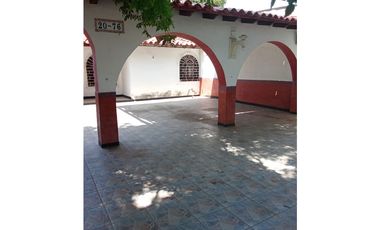 SE VENDE AMPLIA CASA EN EL BARRIO JARDIN, SANTA MARTA