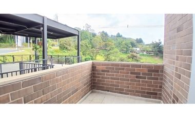 Se arrienda apartamento ubicado en el municipio de La Ceja Antioquia.