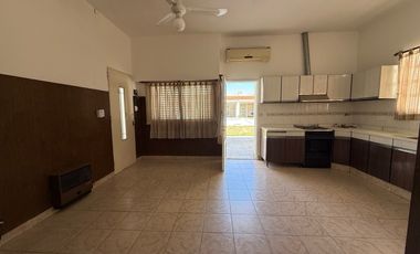 Casa en alquiler Moron