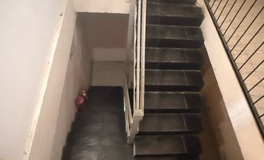 Departamento 2 piso por escalera