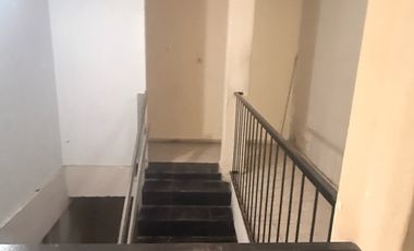 Departamento 2 piso por escalera