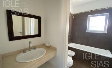 Casa en alquiler con 3 dormitorios en San Isidro Labrador