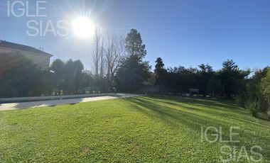 Casa en alquiler con 3 dormitorios en San Isidro Labrador