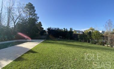 Casa en alquiler con 3 dormitorios en San Isidro Labrador