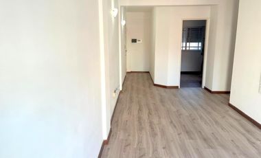 Departamento en Martinez, dos ambientes con balcón. Luminoso!! Apto credito y profesional