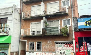 Departamento en Martinez, dos ambientes con balcón. Luminoso!! Apto credito y profesional