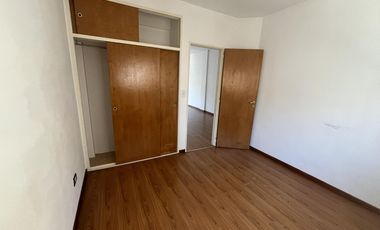 Departamento en Martinez, dos ambientes con balcón. Luminoso!! Apto credito y profesional