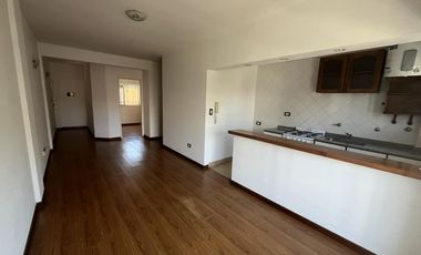 Departamento en Martinez, dos ambientes con balcón. Luminoso!! Apto credito y profesional