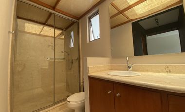 Venta casa en Santa Fe con Terraza y Jardín