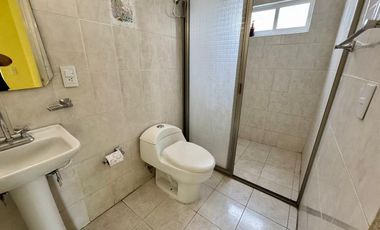 Casa en renta en Veracruz Col. Ejido Primero de Mayo Norte amueblada con alberca