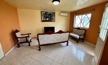 Casa en renta en Veracruz Col. Ejido Primero de Mayo Norte amueblada con alberca