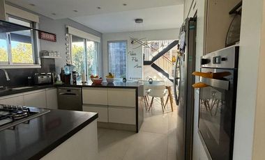 Casa 5 ambientes a la laguna en alquiler - Barrio Privado Las Golondrinas - Hudson