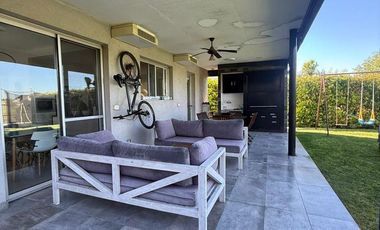 Casa 5 ambientes a la laguna en alquiler - Barrio Privado Las Golondrinas - Hudson