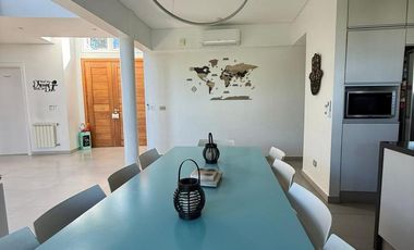 Casa 5 ambientes a la laguna en alquiler - Barrio Privado Las Golondrinas - Hudson