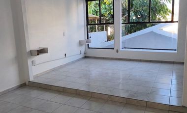 CASA EN VENTA COL. LOMAS DE CARTAGENA, TULTITLAN EN CALLE CERRADA